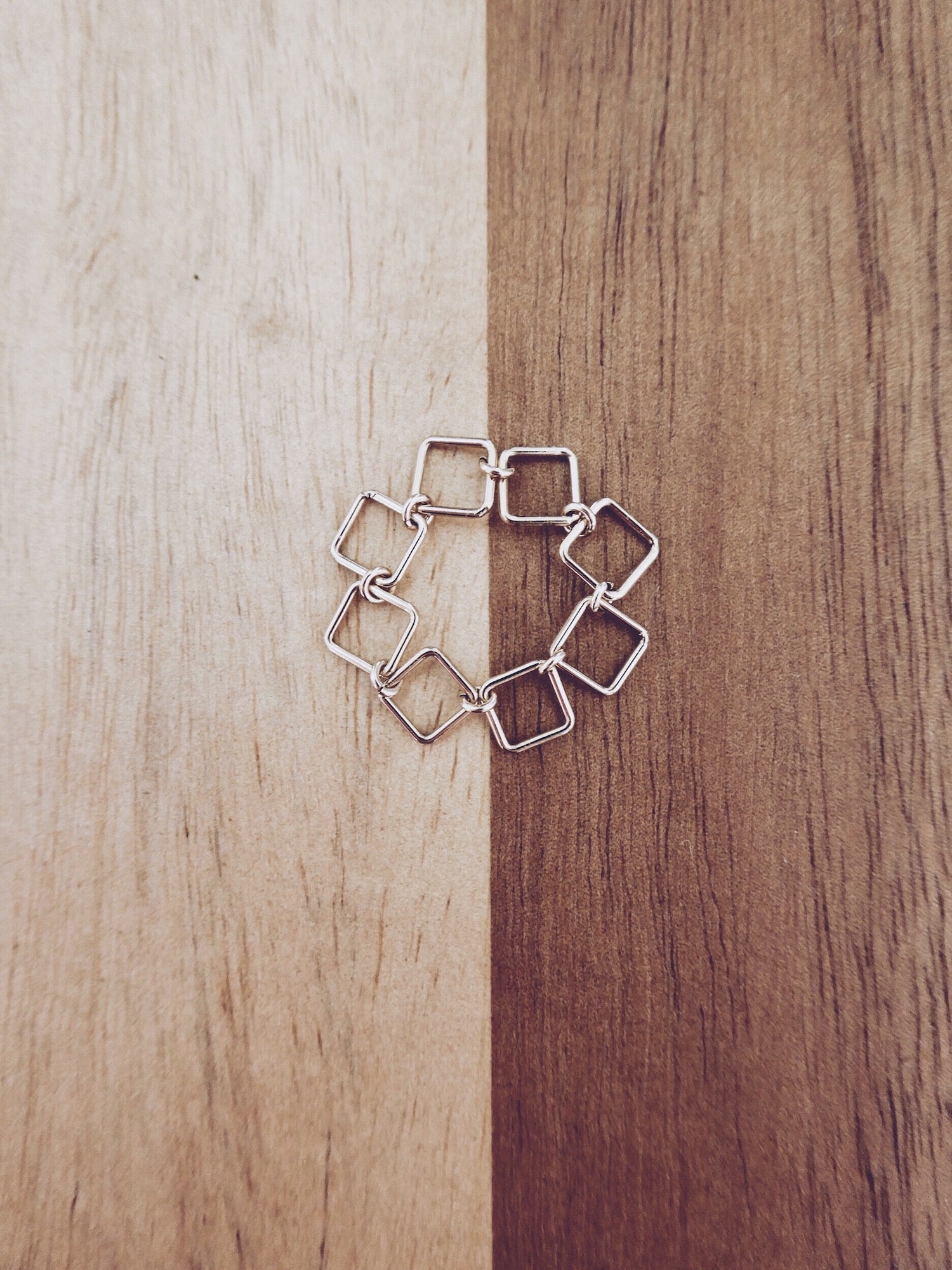 Dia chained Ring
