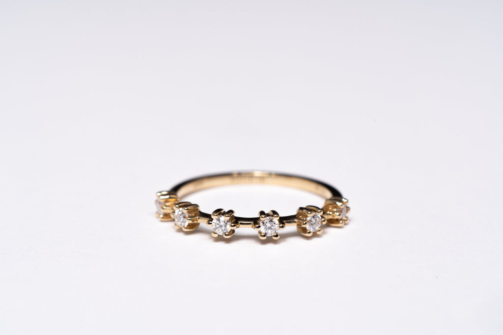 18K Ava Diamonds Ring