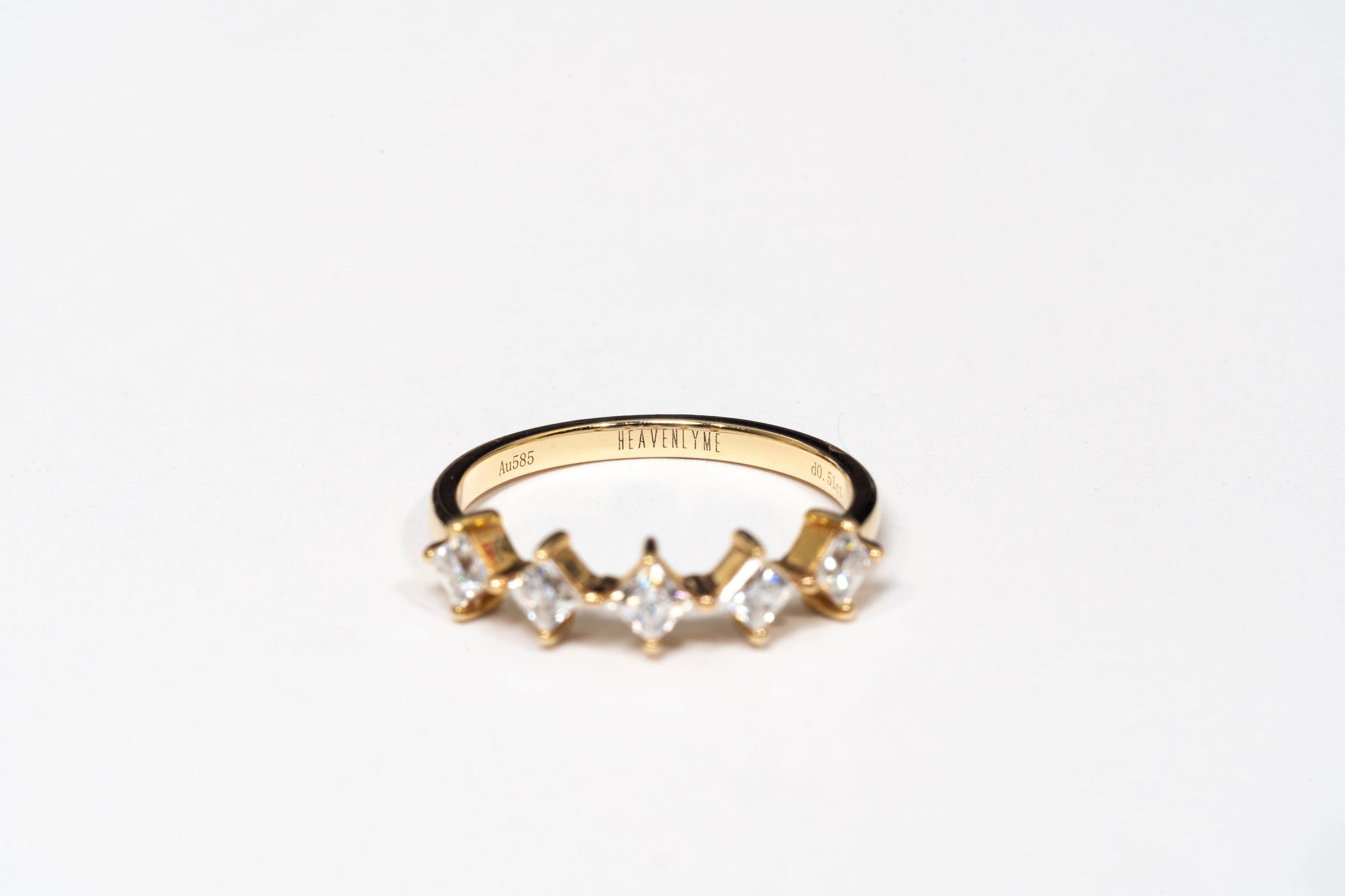 18K Fiona Diamonds Ring