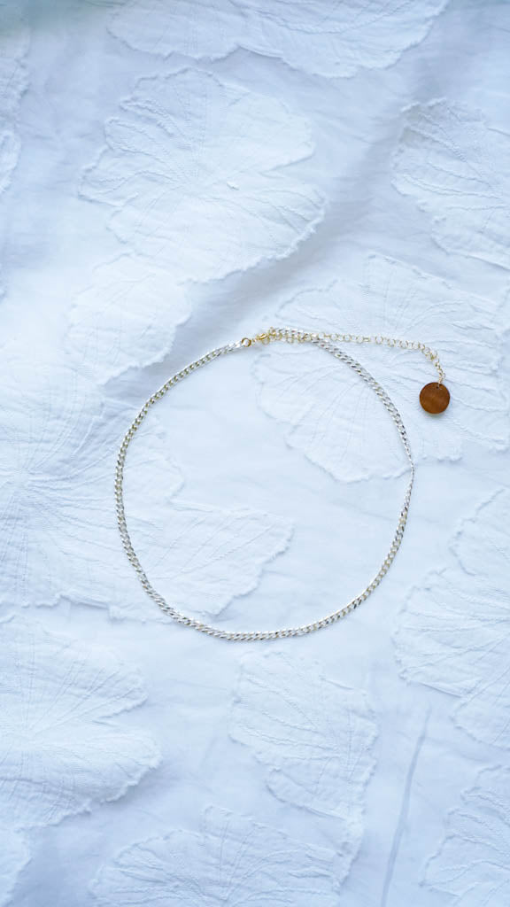 Eleu Choker