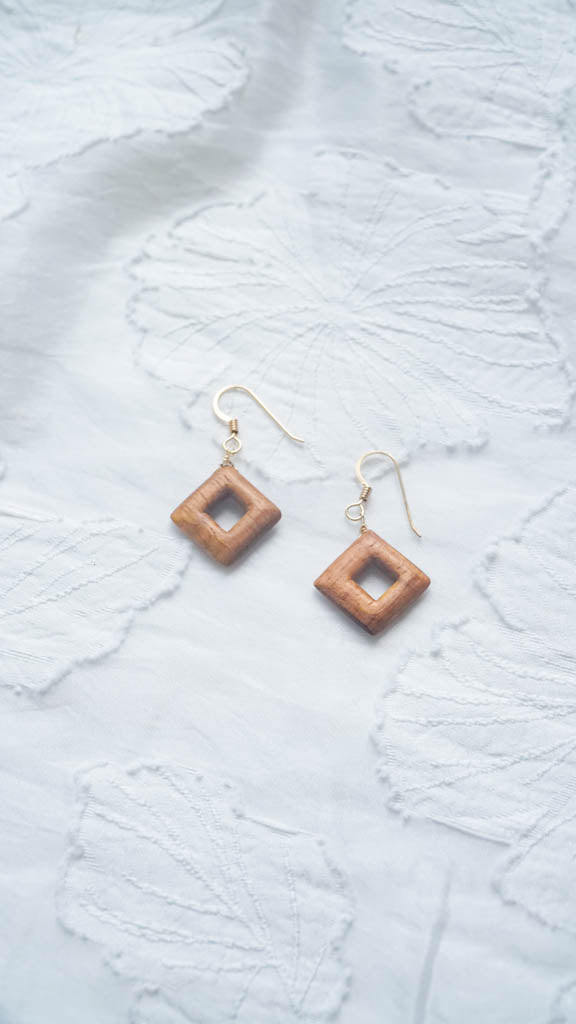 Aloha Pumehana Earrings