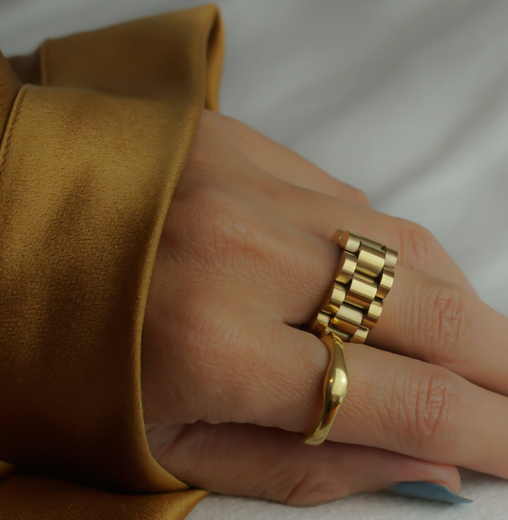 Rollie Band Ring